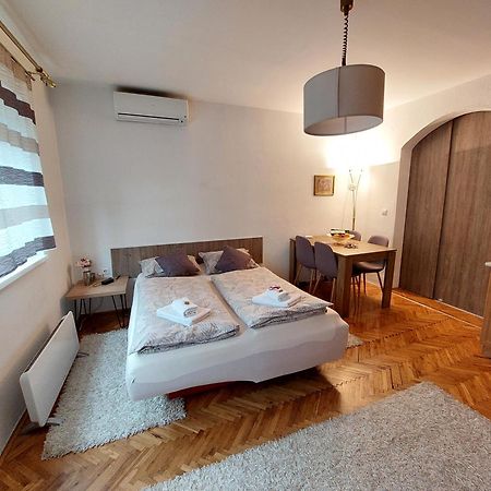 Mb Deluxe Apartment Visoko Buitenkant foto