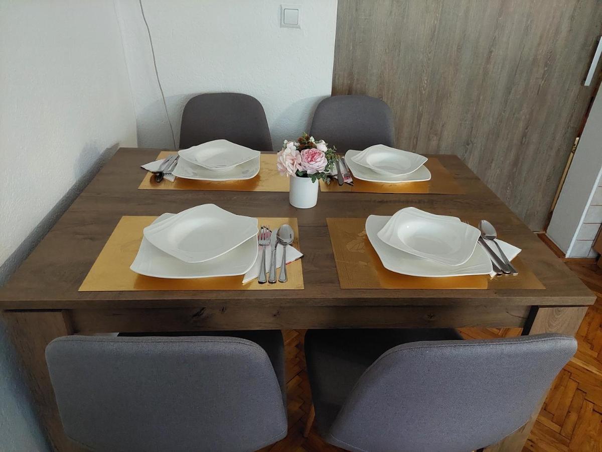Mb Deluxe Apartment Visoko Buitenkant foto
