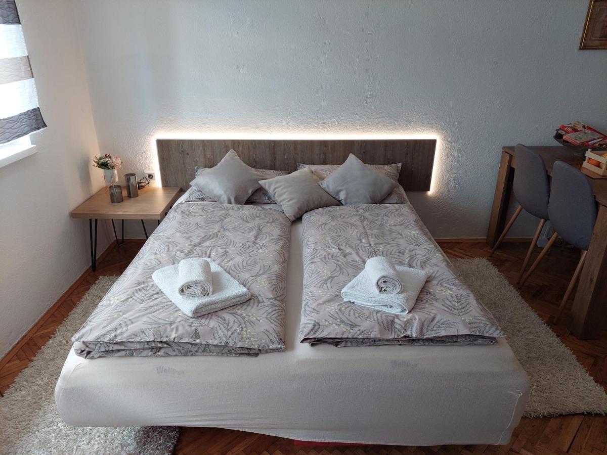 Mb Deluxe Apartment Visoko Buitenkant foto